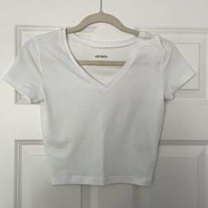 WILD FABLE white v-neck